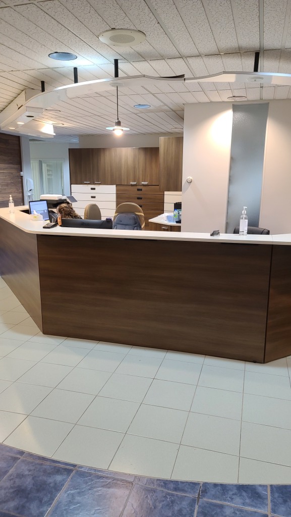 Réception au Centre Dentaire et d'Implantologie Chicoutimi-Nord
