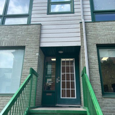 Dubreuil Lévesque Dental Centre Front Entrance