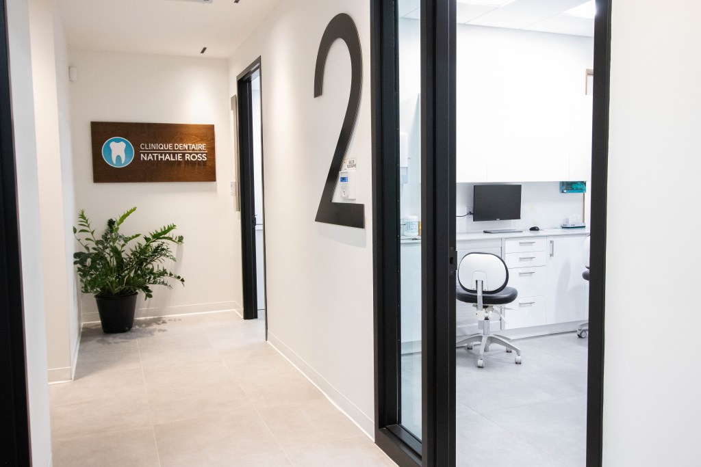 Salles de traitement chez Clinique Dentaire Nathalie Ross