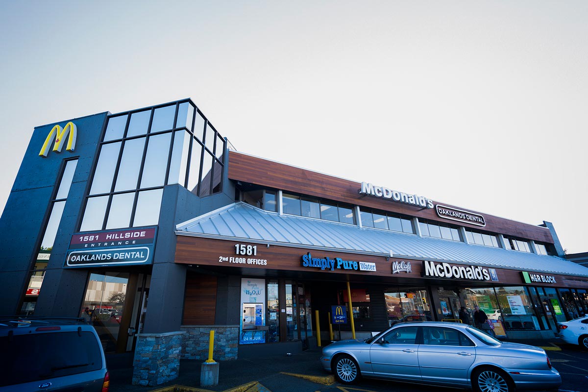 Outside of Oaklands Dental