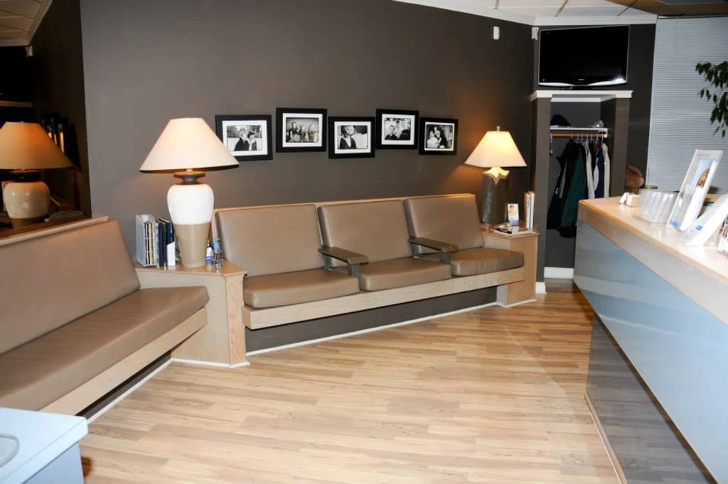 West Vancouver Office – Waiting Room