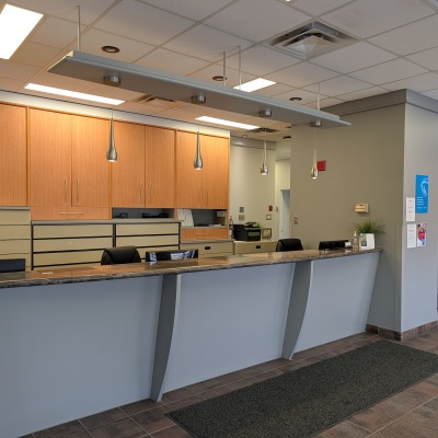 Bureau de réception chez Clinique dentaire Sourire Santé