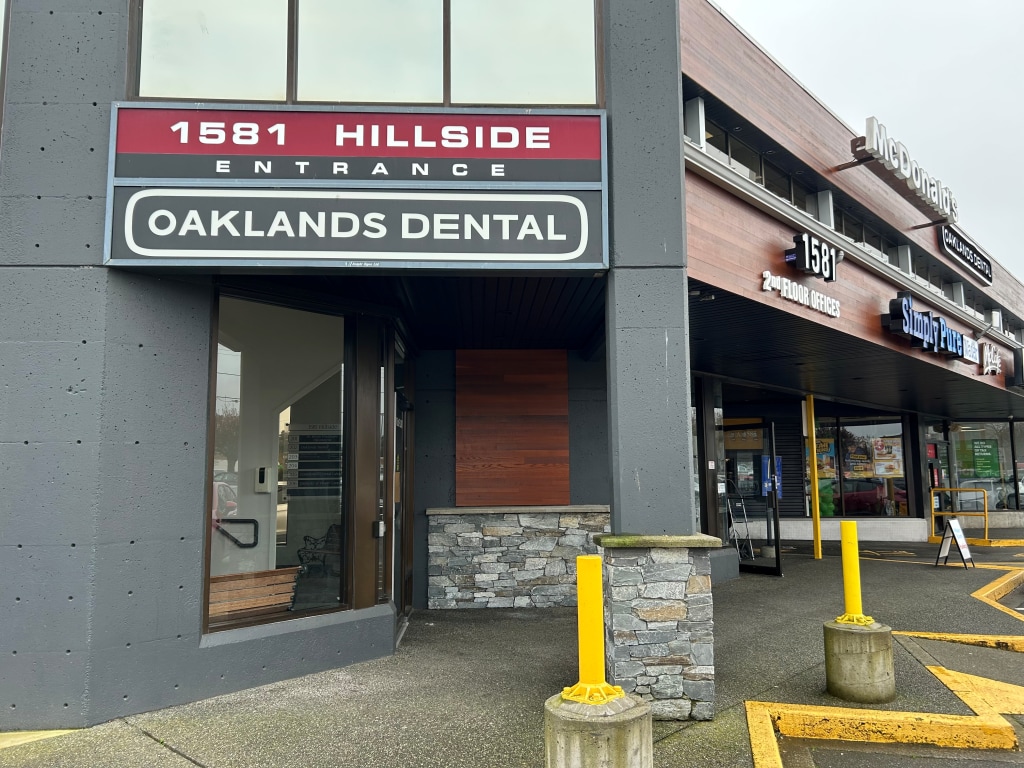 Exterior of Oaklands Dental