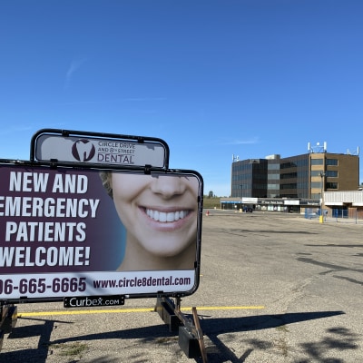 Circle Drive & 8th Street Dental Exterior