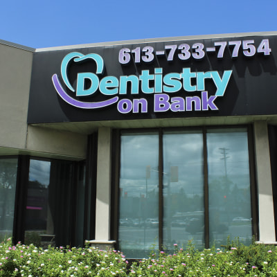 Dentistry on Bank Exterior