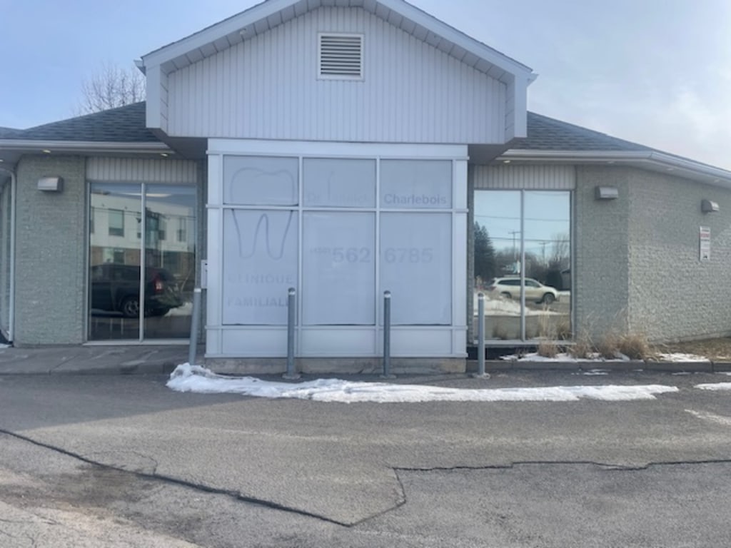Façade de Clinique Dentaire Iannick Charlebois