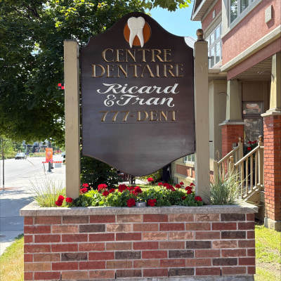 Centre Dentaire Ricard & Tran Signage