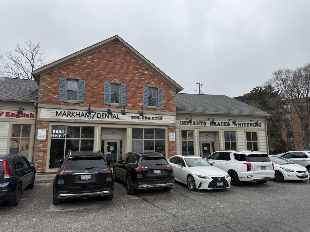 Markham 7 Dental Exterior