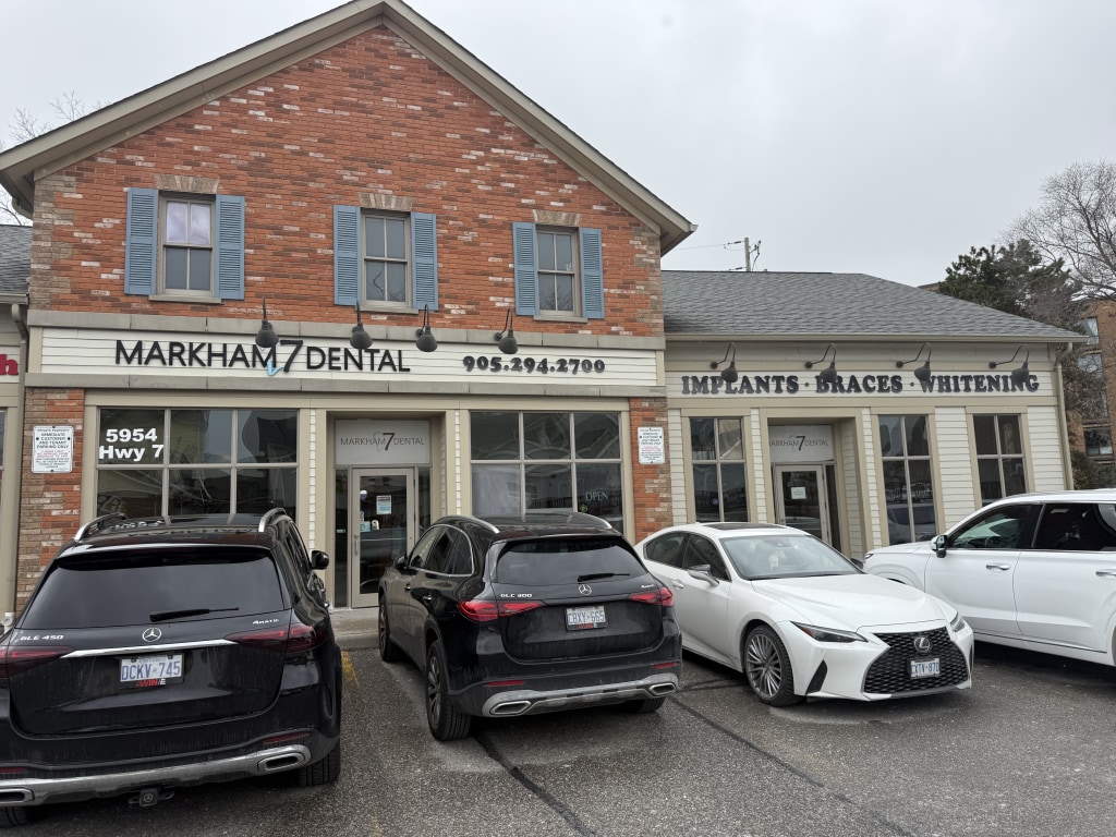 Markham 7 Dental Exterior
