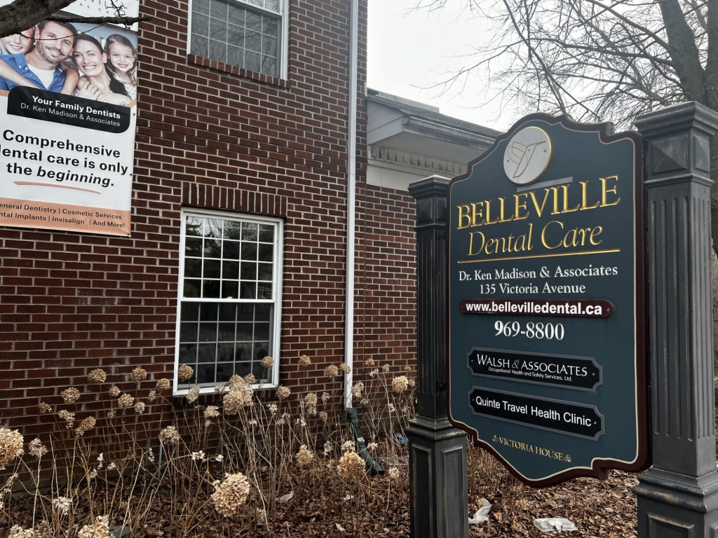Signage at Belleville Dental Care