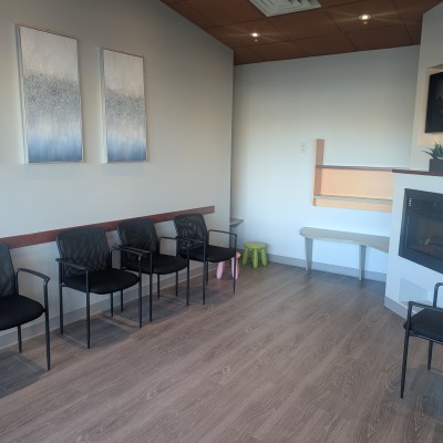 Waiting area at Barrhaven South Dentistry