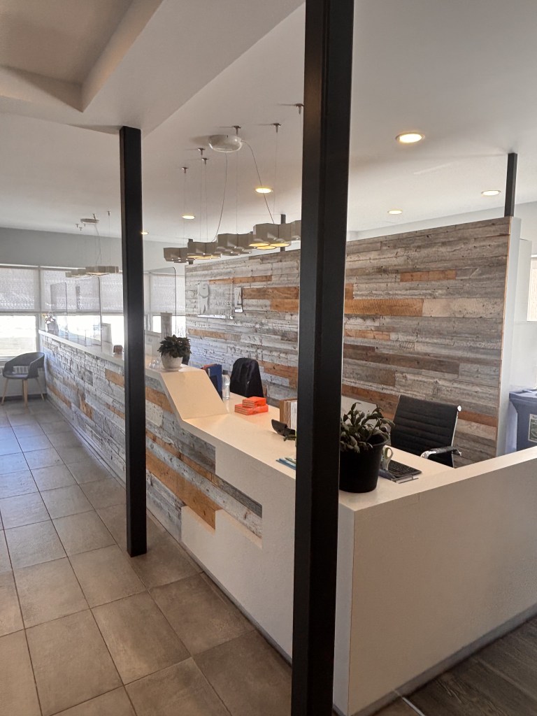 Bureau de réception chez Centre de Soins Dentaires des Sept-Îles