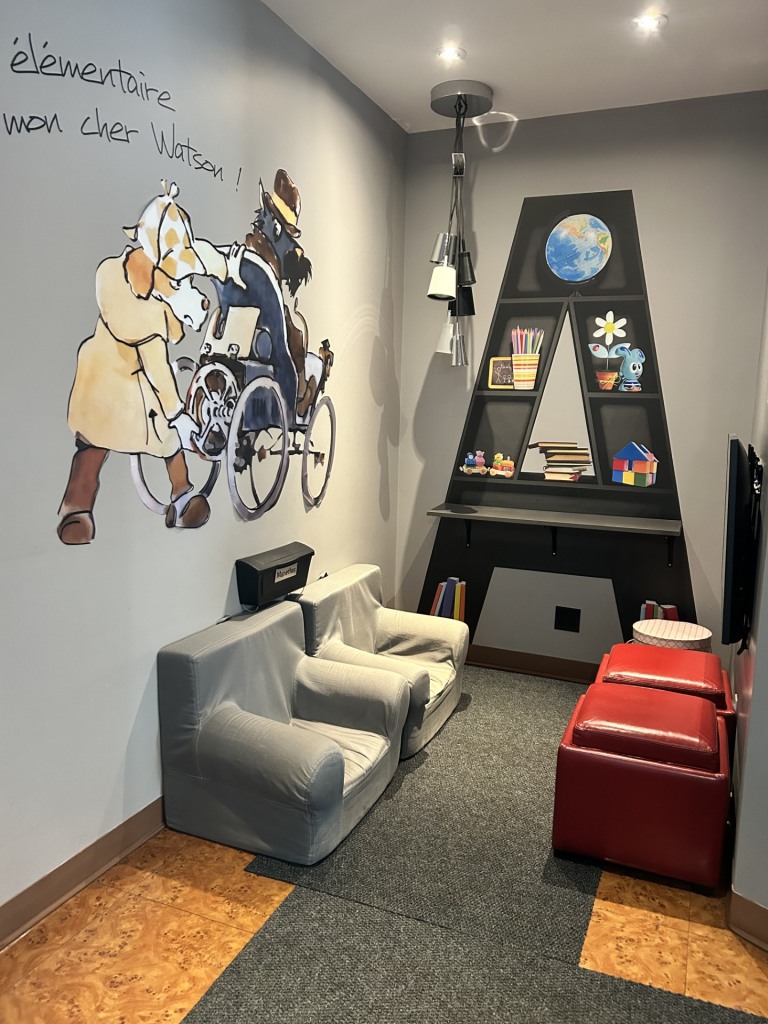 Aire de jeux pour enfants à Art Dentaire Familial