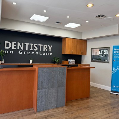 Reception desk at Dentistry On GreenLane