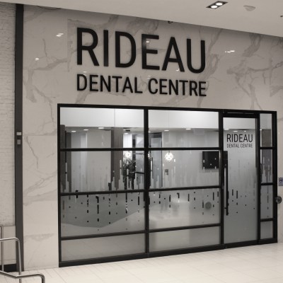 Entrance to Rideau Dental Centre