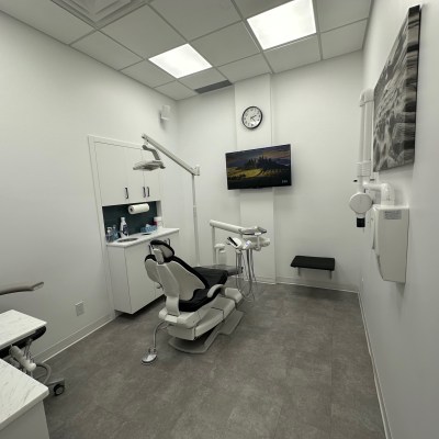 Treatment room at Cloverdale Dental