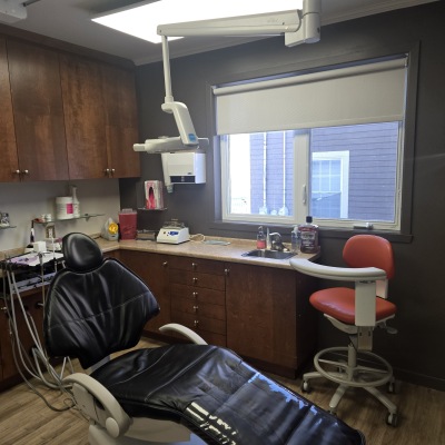 Salle de traitement chez Clinique dentaire Albert et Cayouette
