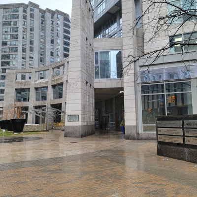 Exterior of Yonge Street Dental