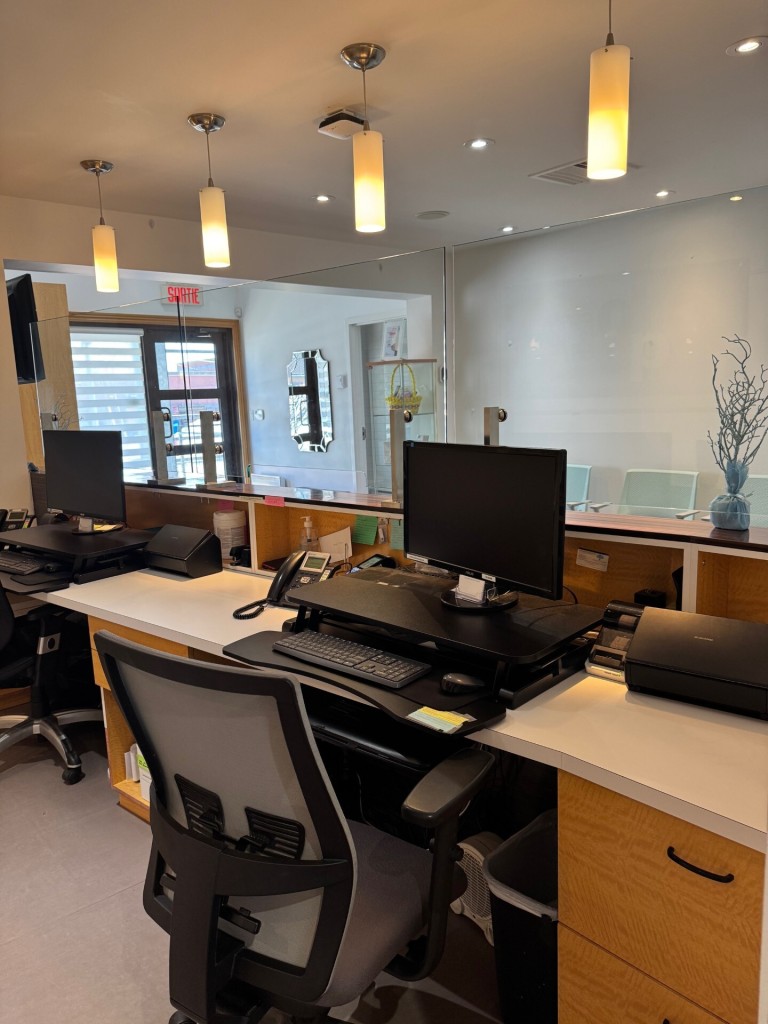 Reception at Centre Dentaire de l'Ouest