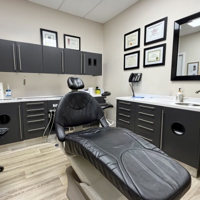 Treatment room at Centre Dentaire Beaconsfield