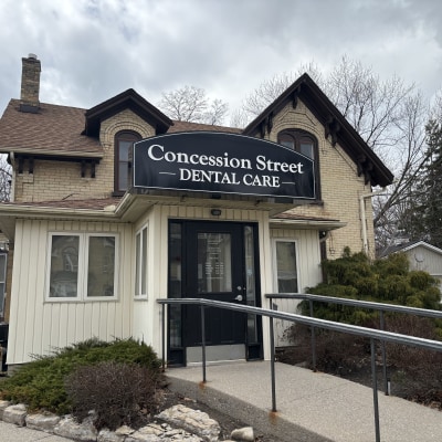 Concession Street Dental exterior