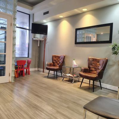 Waiting area at Kingswood Dentistry