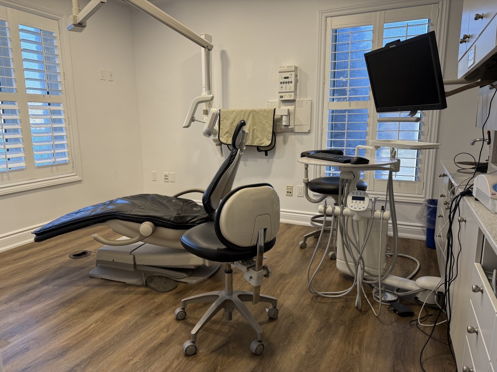 Treatment room at Fifth Avenue Dental