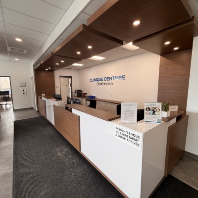 Bureau de réception chez Clinique Dentaire Sherbrooke