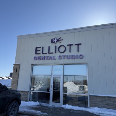 Elliott Dental Studio exterior