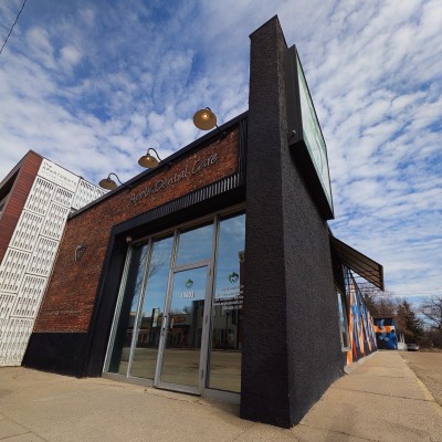 Apple Dental Care exterior