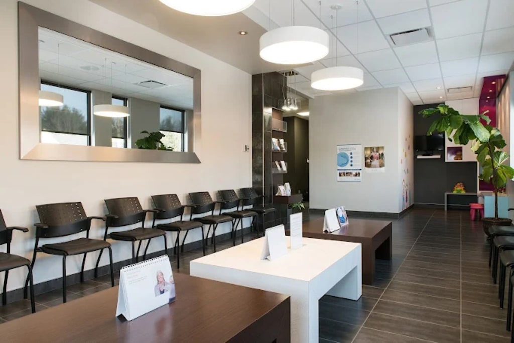 Salle d’attente chez Centre Dentaire Nicolet