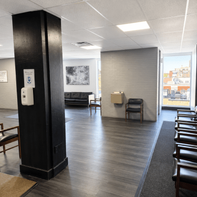Salle d’attente chez Clinique Dentaire Claremont