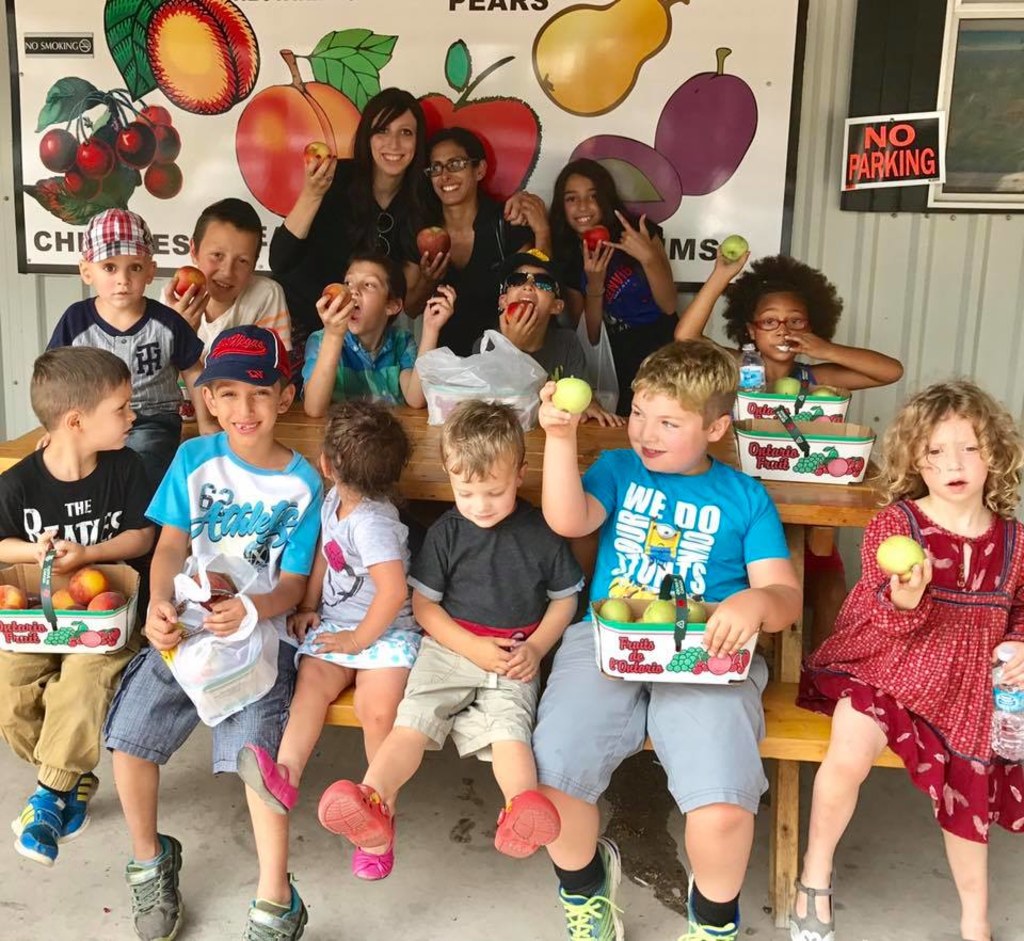 Rosh Hashanah Apple Picking 2017