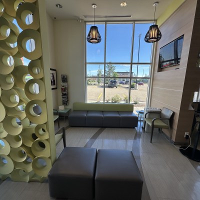 Waiting area at Hollick-Kenyon Dental