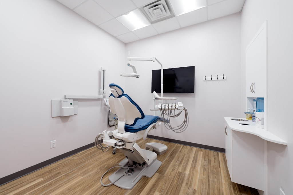 Exam room at Westmount Dental Centre