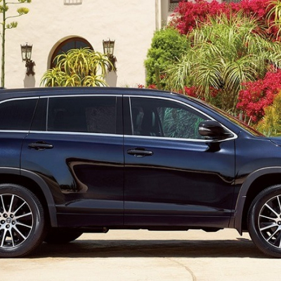 # 10 | Toyota Highlander